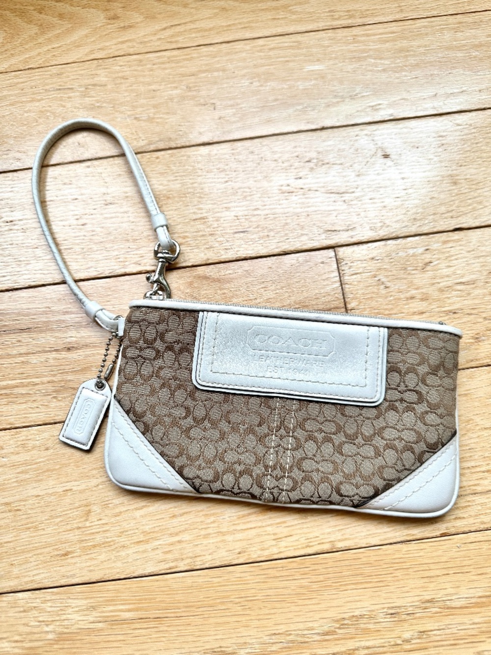 Vintage Rare Coach Tan & White Signature C Monogram Wristlet Wallet Leather Trim